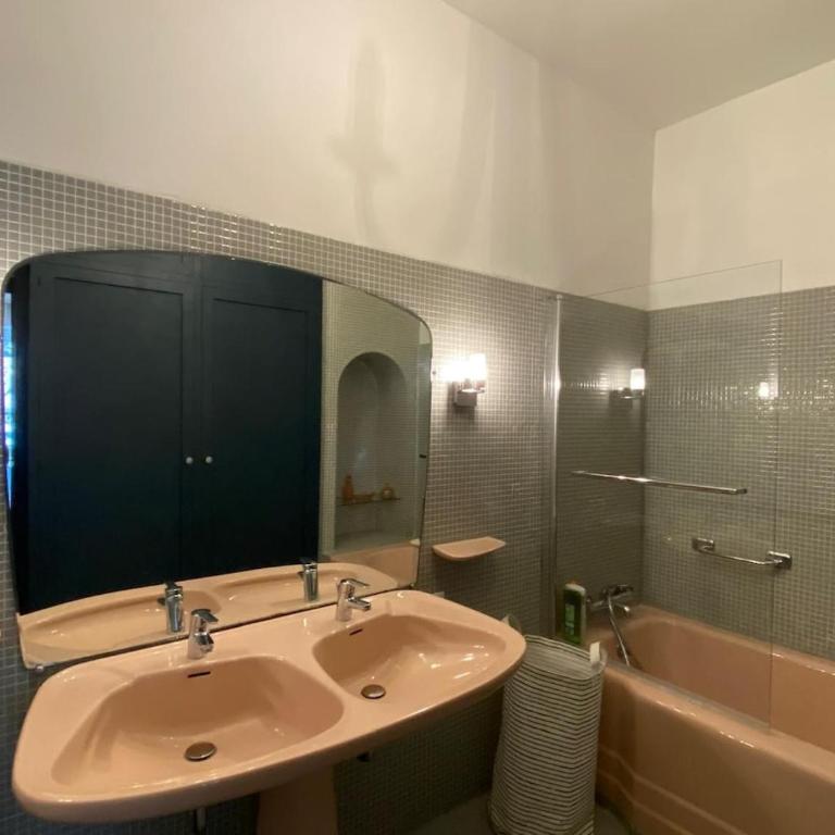 Grand appartement T4 de charme - Apartamento de 2 dormitorios - 14