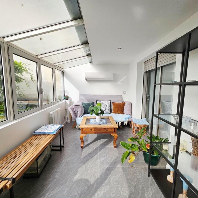 Large air-conditioned apartment for 7 people, Free parking - Appartement 3 Chambres - 14