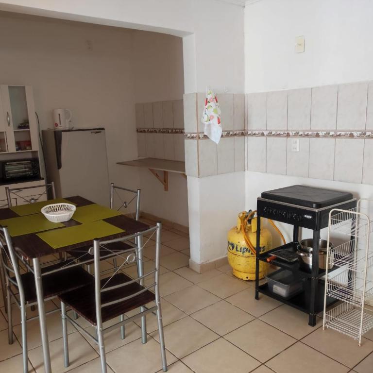 Relajate con tu familia en este alojamiento a pasos del centro de la SERENA - Three-Bedroom Villa - 6