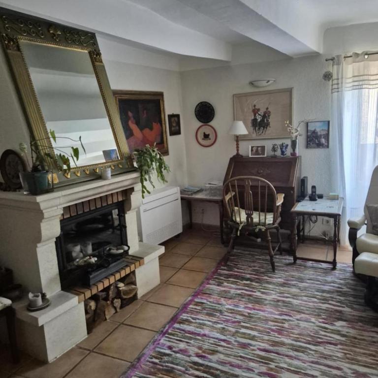 Maison de village privative calme avec jardin Terrasses Cogolin vieux Village - Two-Bedroom Villa - 10
