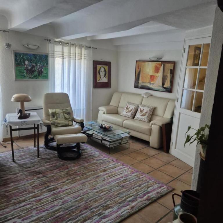 Maison de village privative calme avec jardin Terrasses Cogolin vieux Village - Two-Bedroom Villa - 12