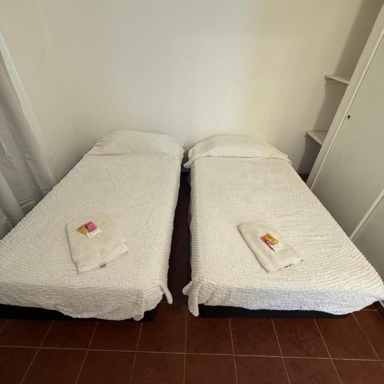 Mrs House planta baja F - One-Bedroom Apartment - 3