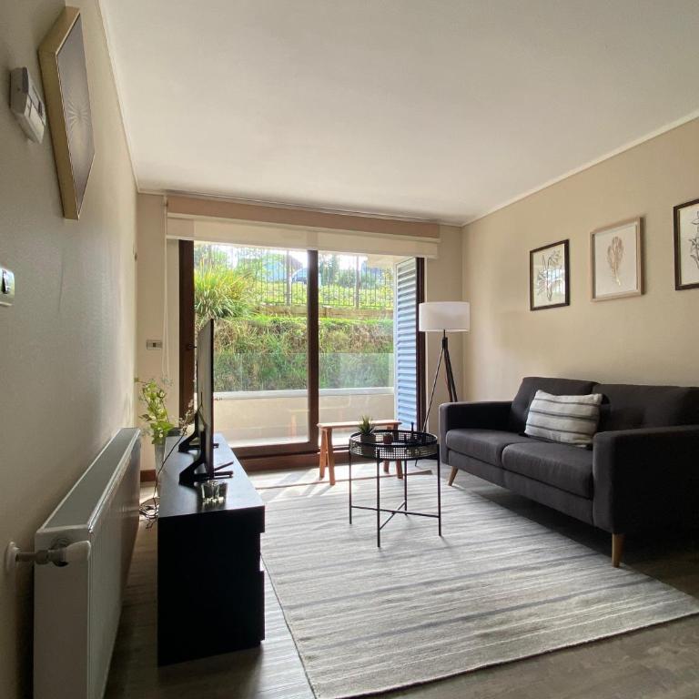Nuevo departamento con estacionamiento y a pasos del centro de Puerto Varas - One-Bedroom Apartment with Terrace - 9