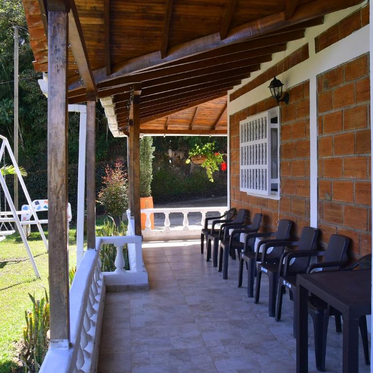 Hermosa Finca Con Piscina y Jacuzzi - Four-Bedroom Vacation Home - 43