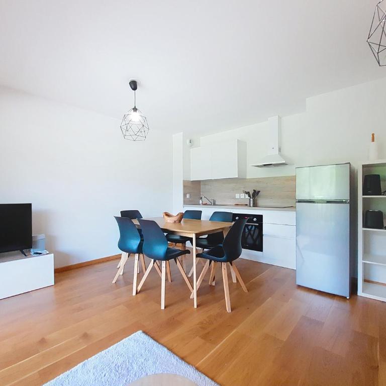 LOGES DE CELESTIN LTB103 NATURE & CALME 4 Pers - Appartement - 2