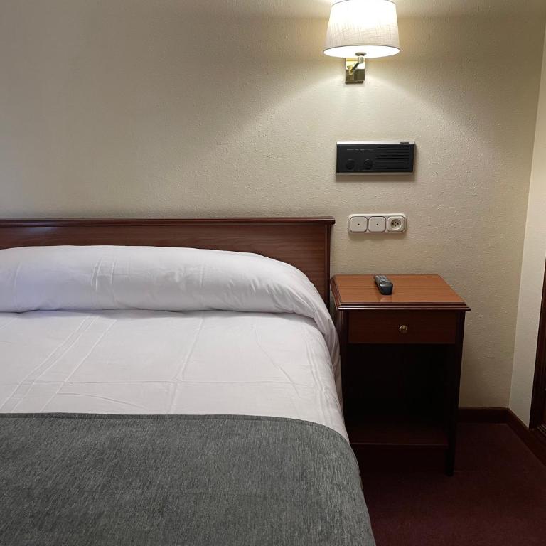 Pensión Capital de Galicia - Superior Single Room - 2