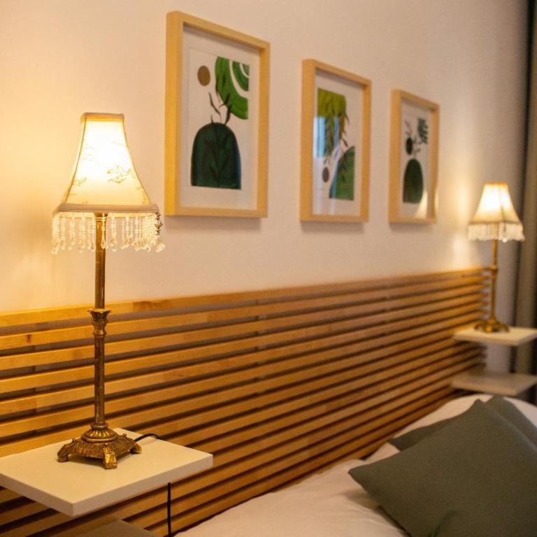 Bed & Movie - One-Bedroom Apartment - 22