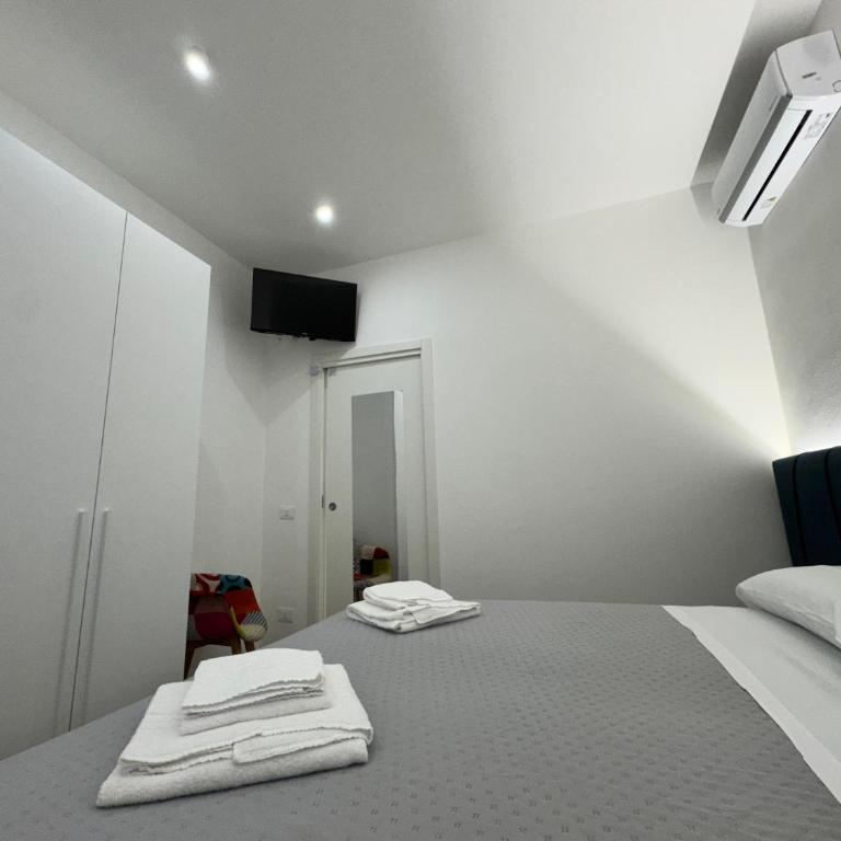 Al Grande Pino - Private pool, Jacuzzi and amazing Sunset - Holiday Home - Ground Floor - 34