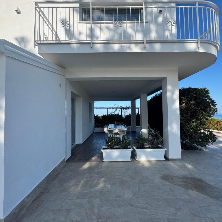 Al Grande Pino - Private pool, Jacuzzi and amazing Sunset - Holiday Home - Ground Floor - 13