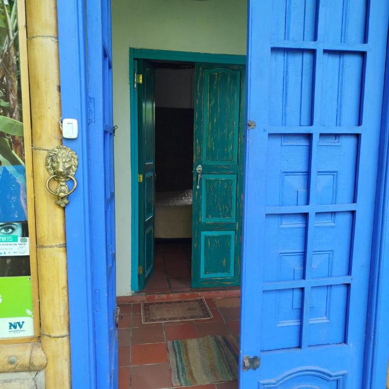 HOSTAL CASA DE GUADUA/ THE BAMBOO HOUSE - Triple Room - 9