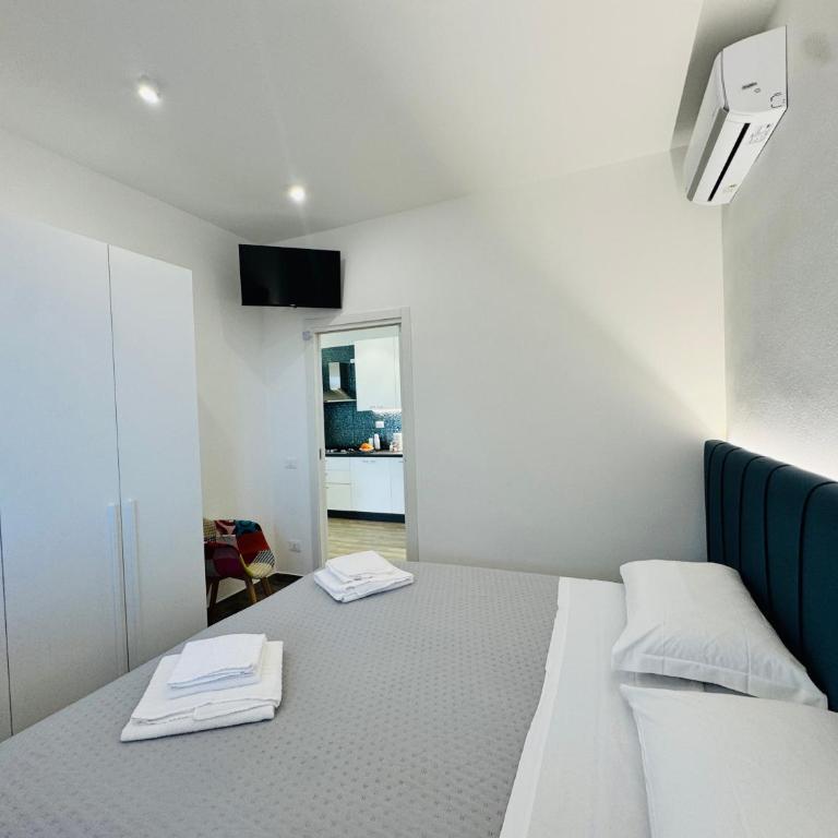 Al Grande Pino - Private pool, Jacuzzi and amazing Sunset - Holiday Home - Ground Floor - 35