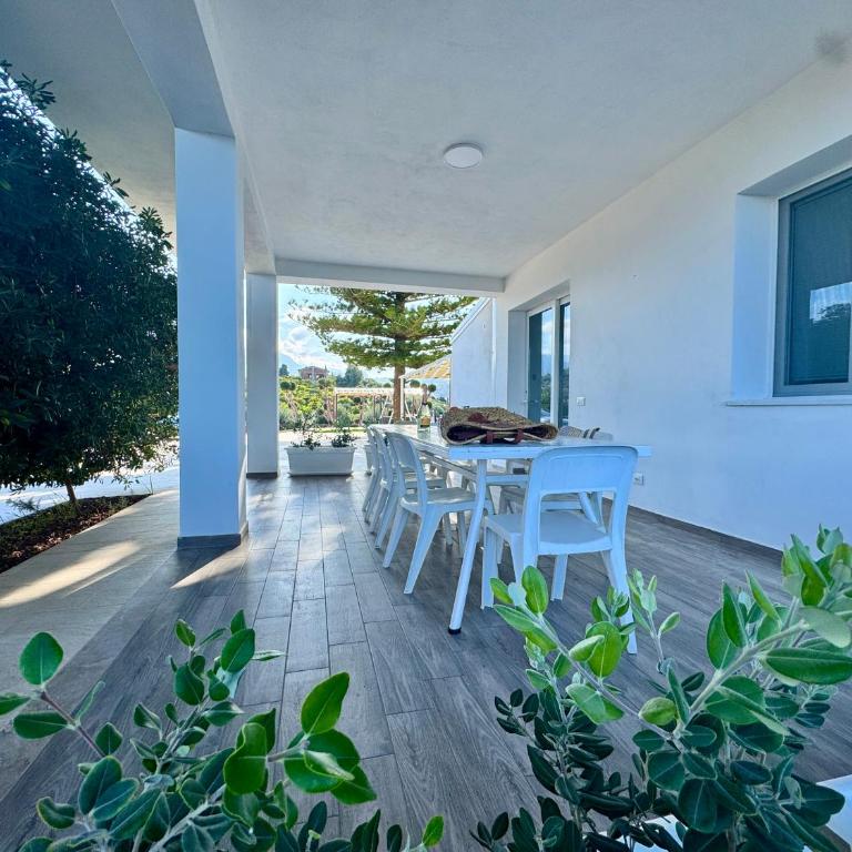 Al Grande Pino - Private pool, Jacuzzi and amazing Sunset - Holiday Home - Ground Floor - 2