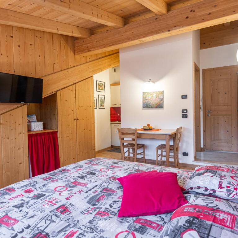 Holiday Apartments Val Moena 2 - Appartamento con 1 Camera da Letto e Vista Città - 1