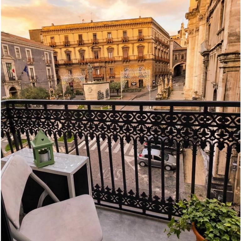 Palazzo Bruca Catania - Double Room with Private Bathroom - 8