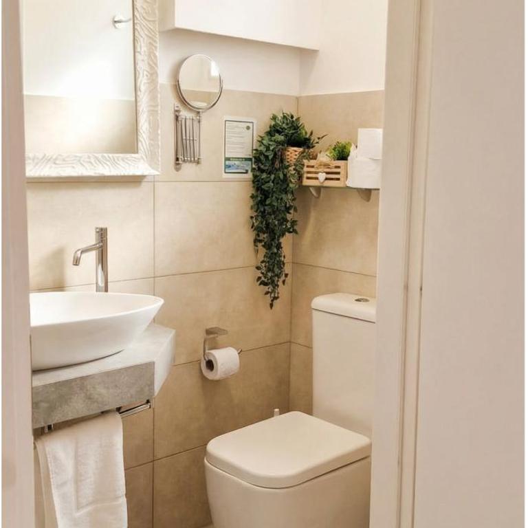 Palazzo Bruca Catania - Triple Room with Balcony - 5