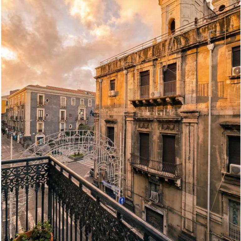 Palazzo Bruca Catania - Suite King con Vasca Idromassaggio - 17