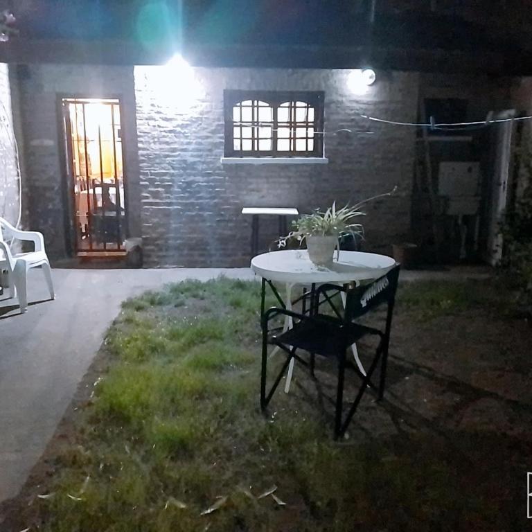 Duplex 109 y 5 - Two-Bedroom House - 2