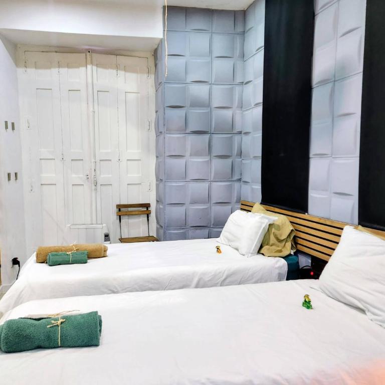 VERSACE 6PACK -SMART HOME-air conditioner - HISTORIC CENTER-GRAN VIA-SOL-MALASANA - Three-Bedroom Apartment - 27