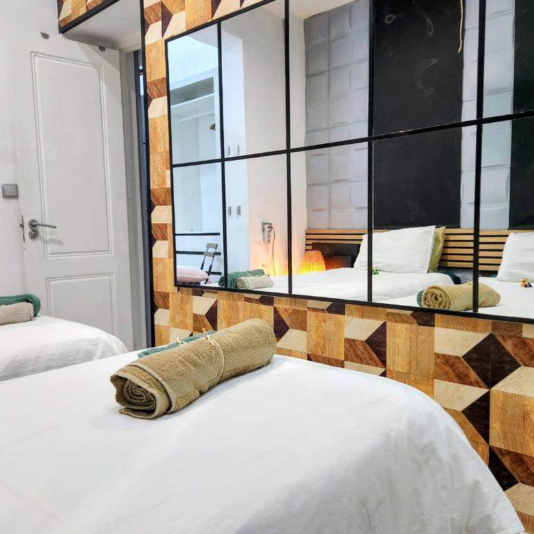 VERSACE 6PACK -SMART HOME-air conditioner - HISTORIC CENTER-GRAN VIA-SOL-MALASANA - Three-Bedroom Apartment - 52