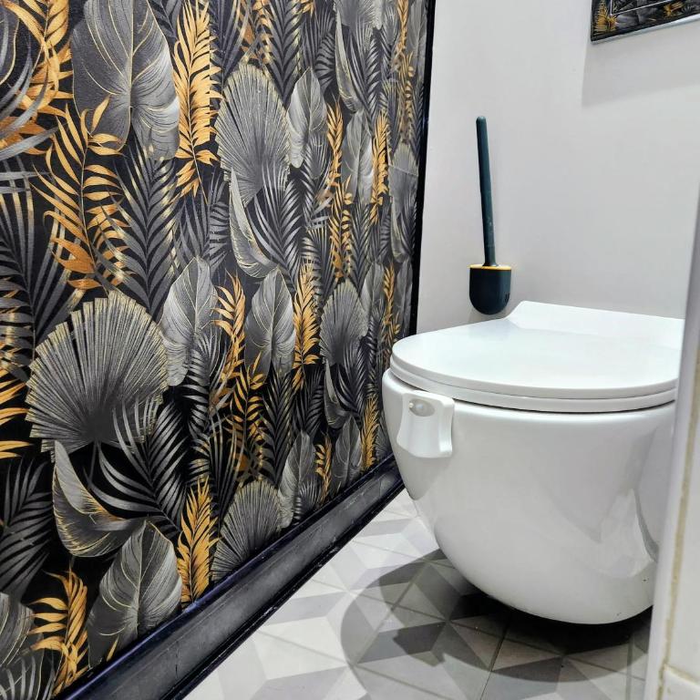 VERSACE 6PACK -SMART HOME-air conditioner - HISTORIC CENTER-GRAN VIA-SOL-MALASANA - Three-Bedroom Apartment - 57
