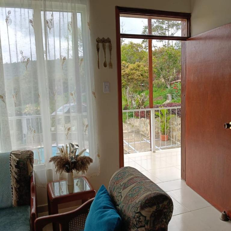 Casa Campestre con pisicina climatizada, Fusagasugá - Casa de 5 dormitorios - 96