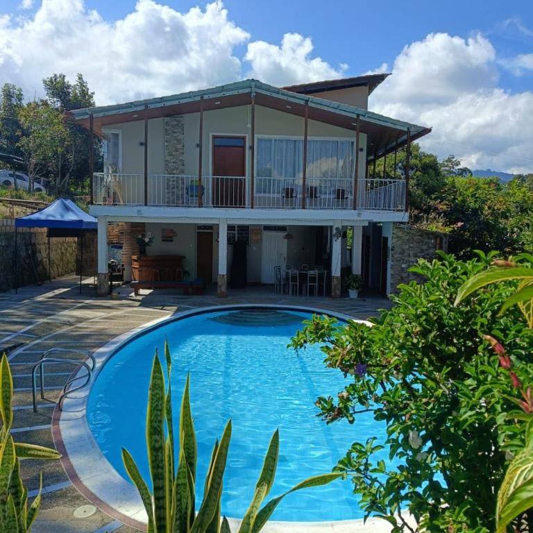 Casa Campestre con pisicina climatizada, Fusagasugá - Casa de 5 dormitorios - 1