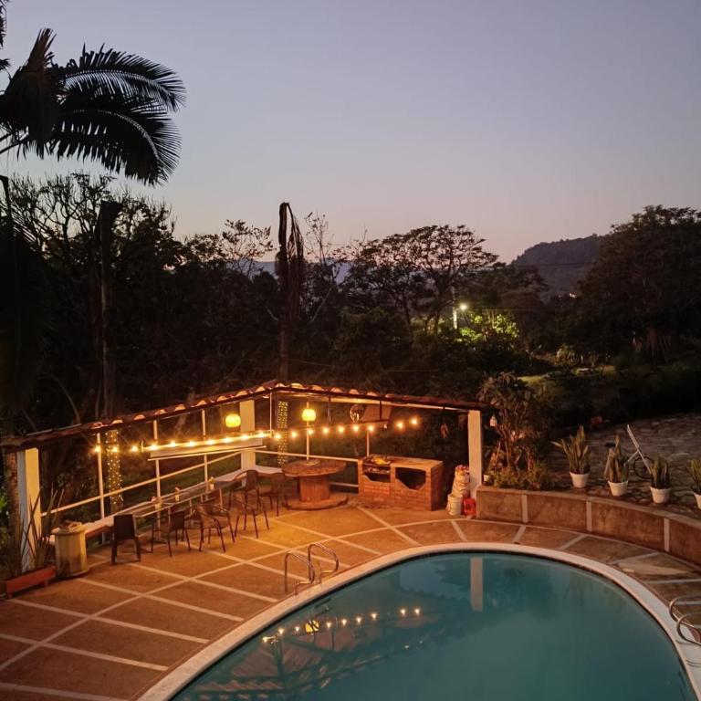 Casa Campestre con pisicina climatizada, Fusagasugá - Casa de 5 dormitorios - 33