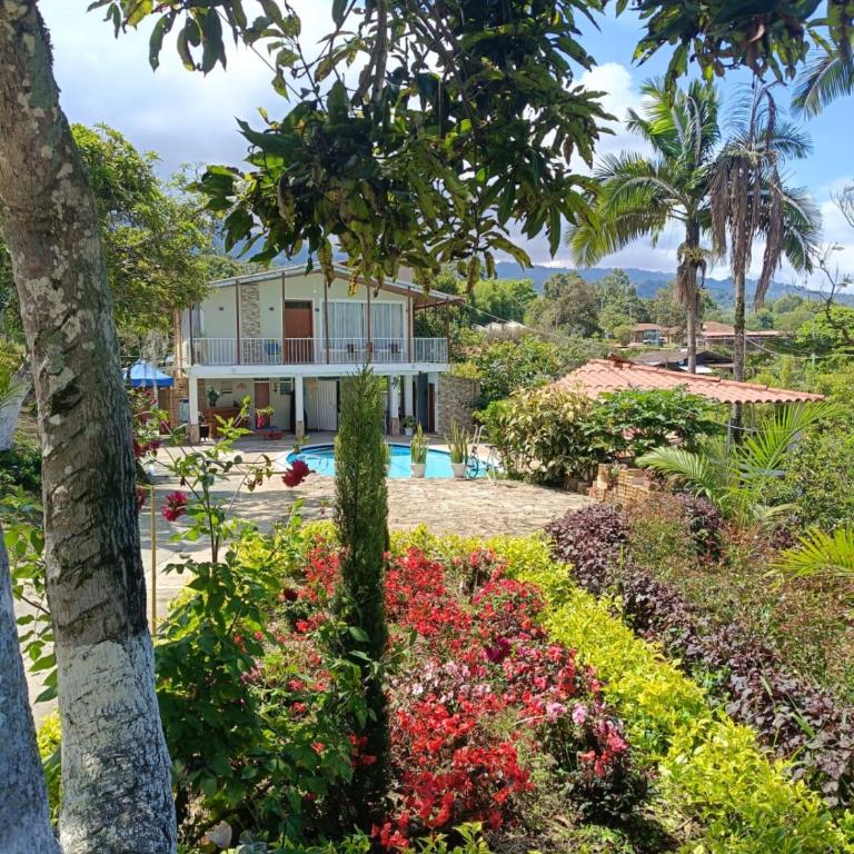 Casa Campestre con pisicina climatizada, Fusagasugá - Casa de 5 dormitorios - 9