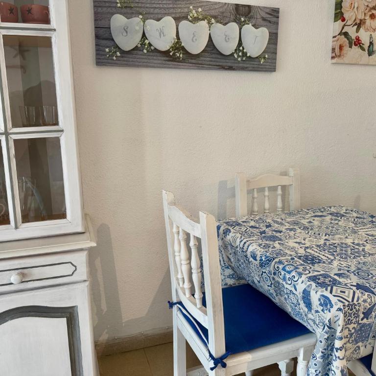 One-Bedroom Apartment with Pool at Bounganvillas San Eugenio - Apartamento de 1 dormitorio con balcón - 3