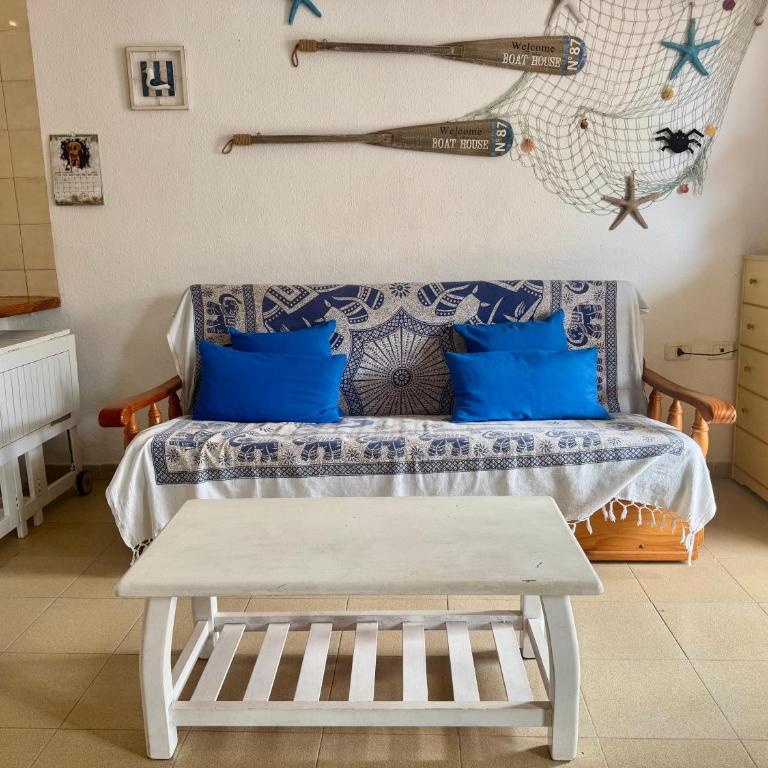 One-Bedroom Apartment with Pool at Bounganvillas San Eugenio - Apartamento de 1 dormitorio con balcón - 4