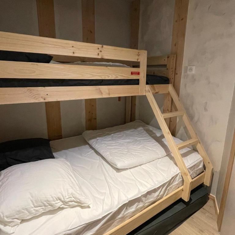 Appartement rénové, ski aux pieds, balcons, 3 pièces pour 8 pers. - Appartement 2 Chambres - 16