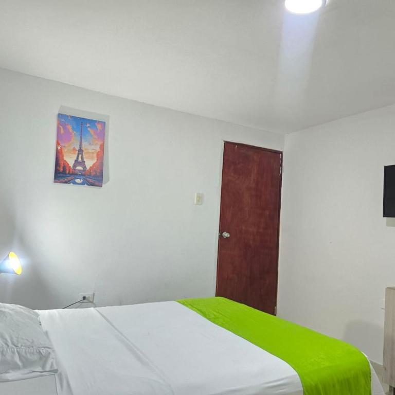 APARTAMENTOS LOS MANGLARES marbella - Family Double Room - 3