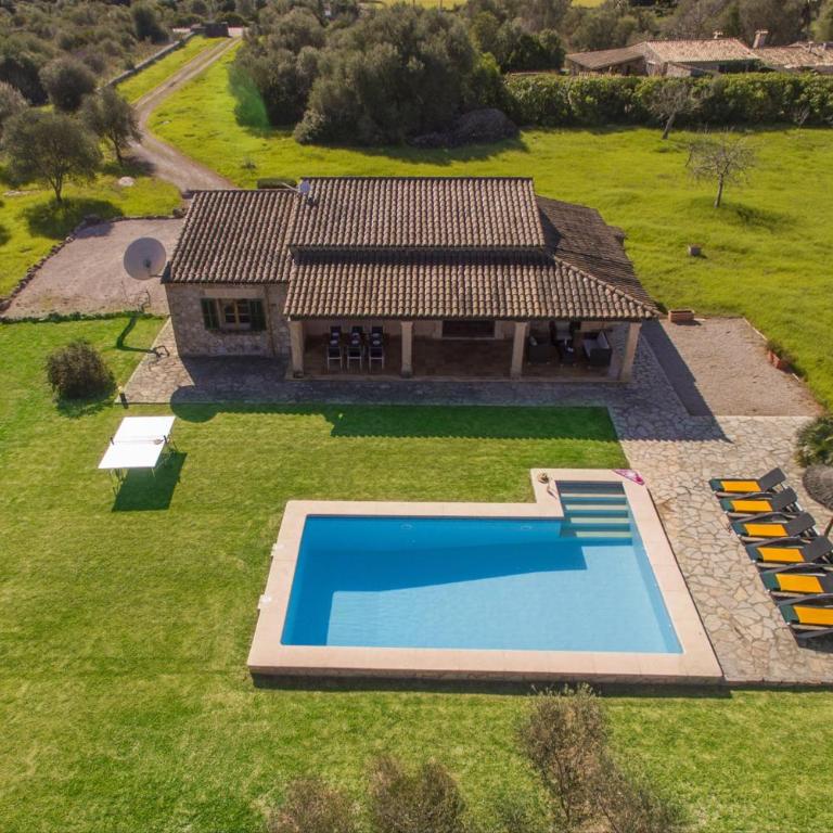 Villa Figueres recién amueblada con piscina privada - Three-Bedroom Villa - 8