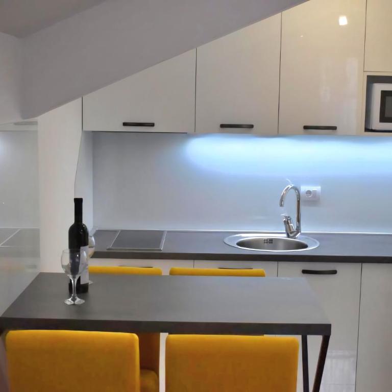 OMMI - One-Bedroom Apartment - 11