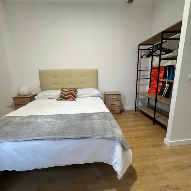 Apartamentos Melisa - Madrid - One-Bedroom Apartment - 9