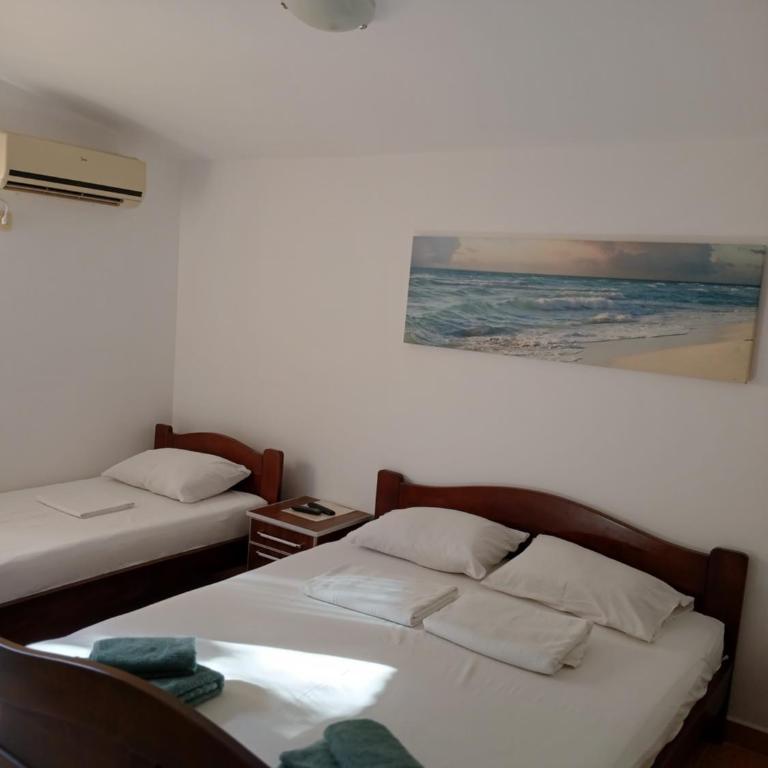 Apartmani Bisser - Trokrevetna Soba - 2