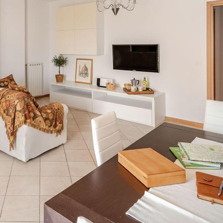 Florence Opera House Area - Private Parking! - Balcony - 2 Bedrooms 2 Bathrooms - Appartamento con 2 Camere da Letto - 10