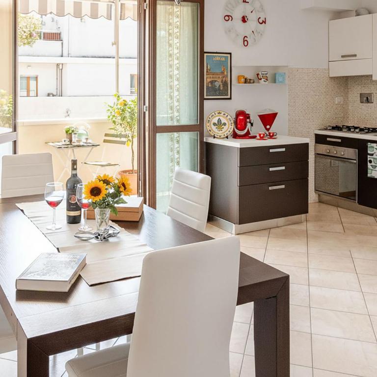 Florence Opera House Area - Private Parking! - Balcony - 2 Bedrooms 2 Bathrooms - Appartamento con 2 Camere da Letto - 2