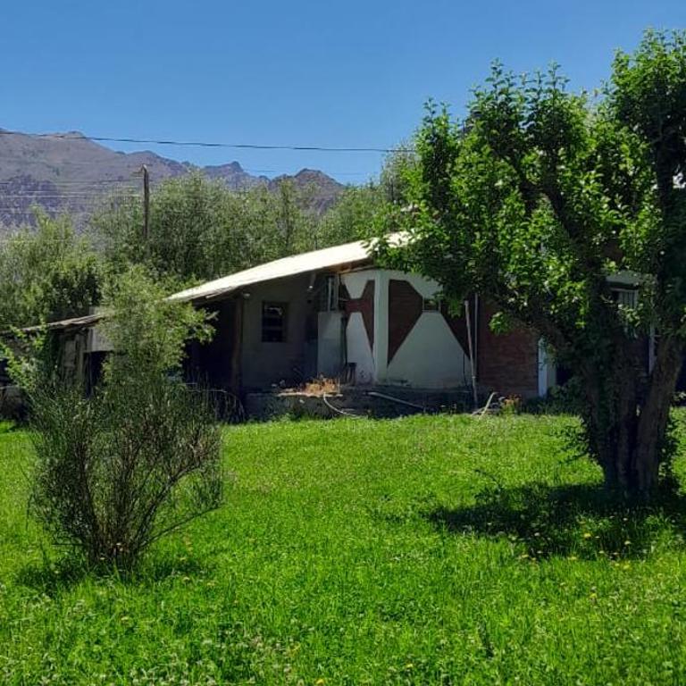 Cabañas Jardín del Neuquén - Three-Bedroom House - 1