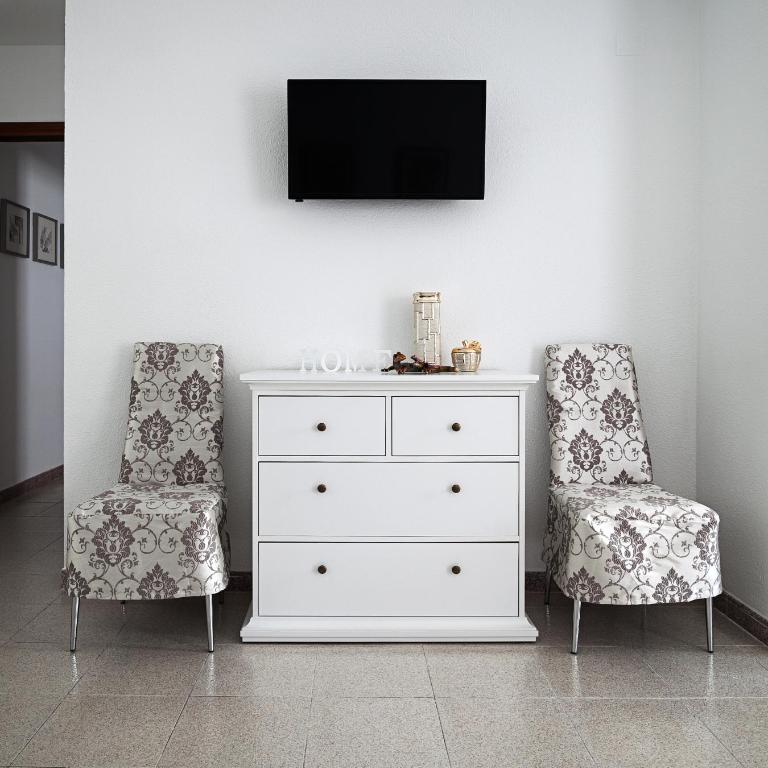 Hola Mar - Two-Bedroom Apartment - 17