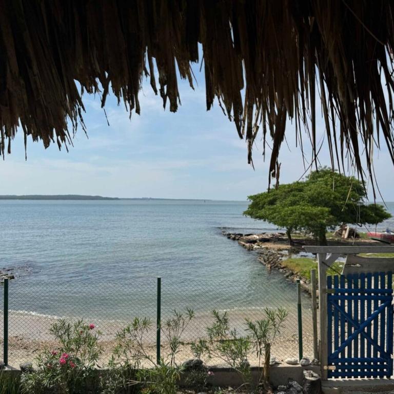 Suemar Cabaña de Playa en Isla de Tierra Bomba - Two-Bedroom House - 36