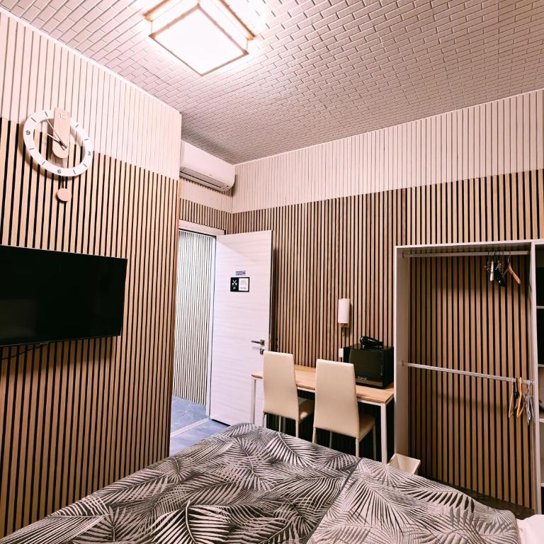 BED & BREAKFAST SAKURA - Standard Double Room with Shared Bathroom - 7