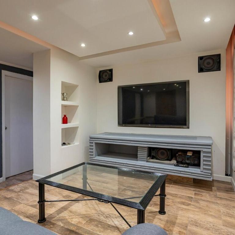 House in the Center, Top Recycling, Near Rambla - Two-Bedroom House - 26