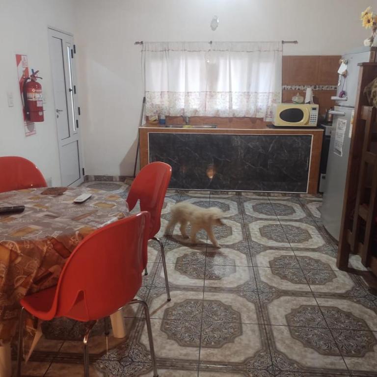 Las Tres Reinas B - One-Bedroom Apartment - 3
