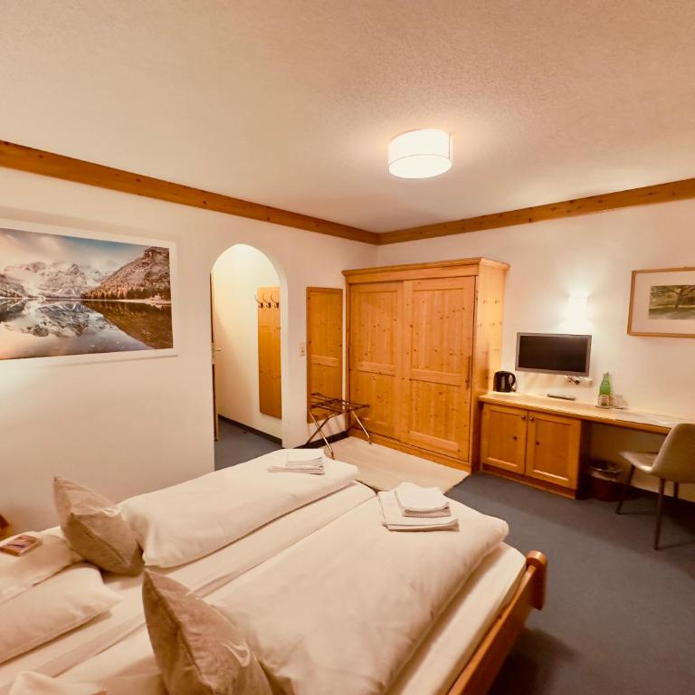 Residenz am Park - Zimmer mit Kingsize-Bett und Balkon - 5