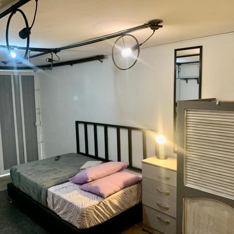 Accommodation HOUSETEL COCOON Medellin - Double Room with Shared Bathroom - 9