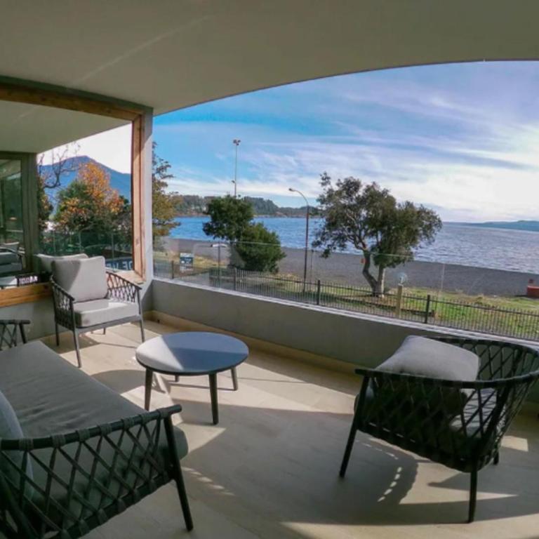 D Lake View - Two-Bedroom Apartment - 1