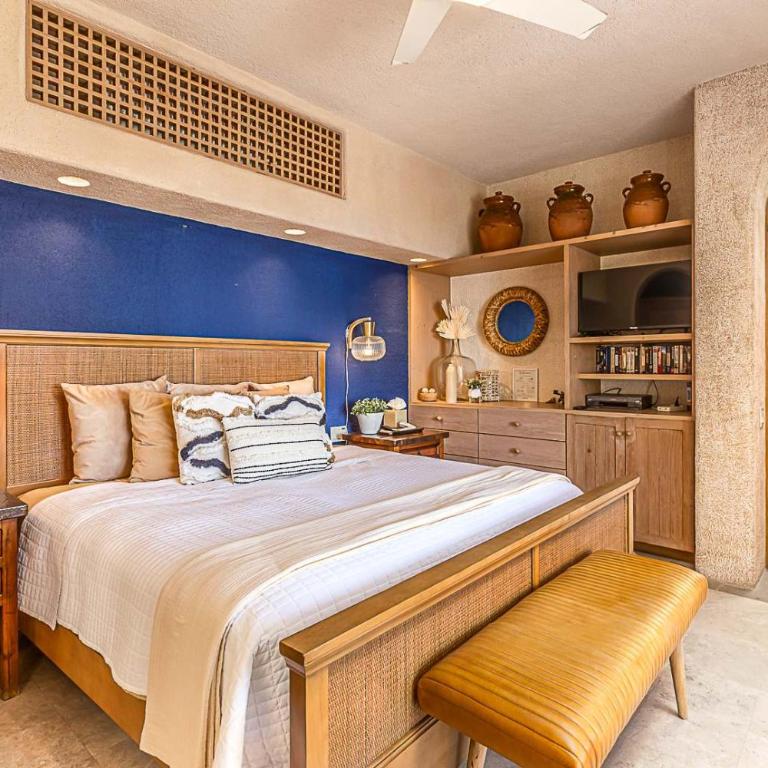 Chic 5BR Oceanview Villa with Pool in Pedregal - Villa - 2