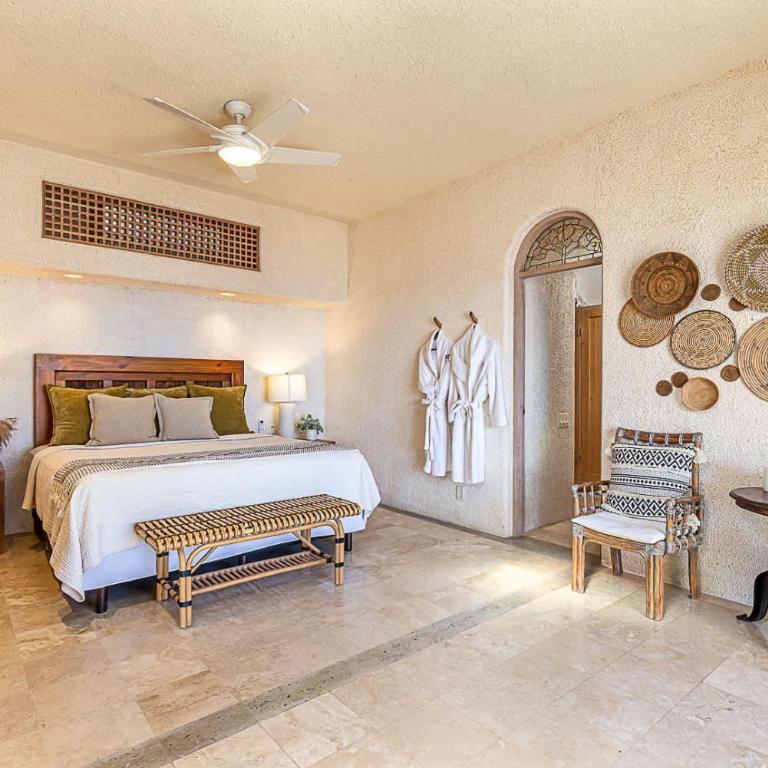 Chic 5BR Oceanview Villa with Pool in Pedregal - Villa - 8