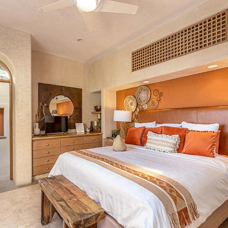 Chic 5BR Oceanview Villa with Pool in Pedregal - Villa - 26
